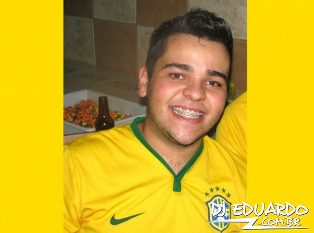 Você também pode ver as fotos usando as setas do seu teclado! Experimente!