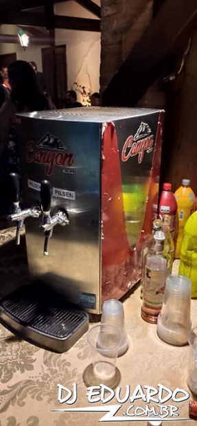 Você também pode ver as fotos usando as setas do seu teclado! Experimente!